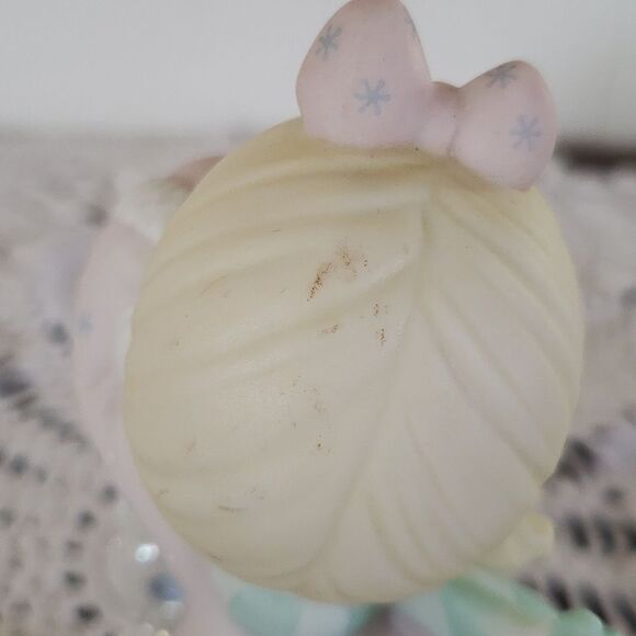 Vintage 2003 Precious Moments"Icy Good Times Ahead" Porcelain Figurine -… - Picture 7 of 7